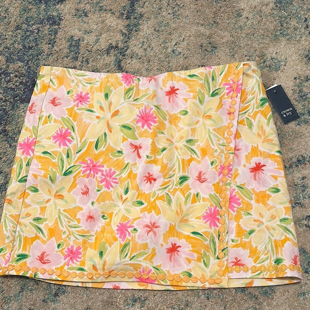 crown & ivy Yellow Floral Skort with Pink Accents